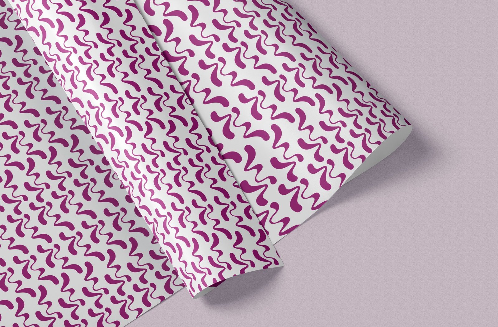 Papel seda com estampa com padrão feito pelo símbolo da logo