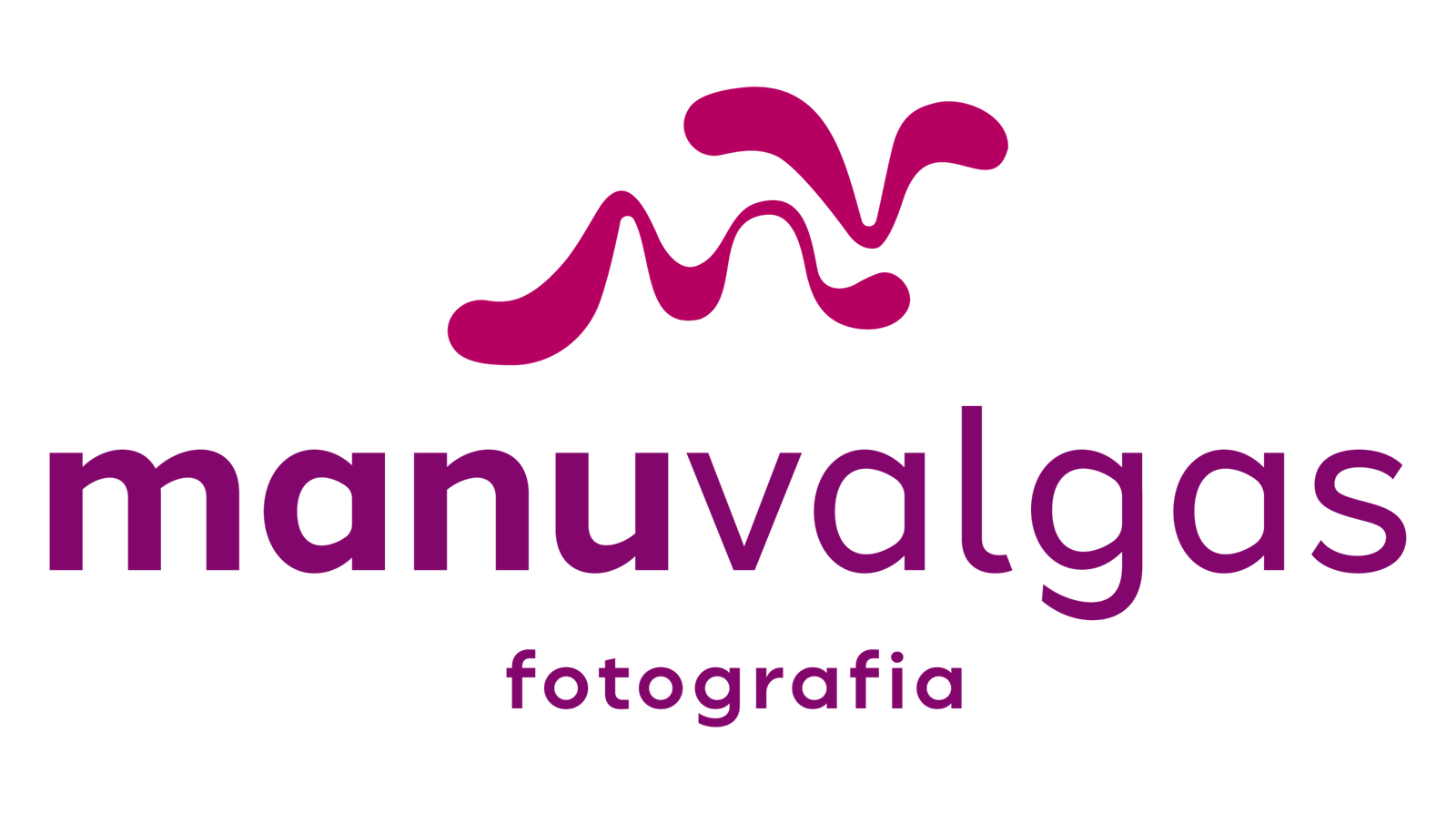 Símbolo da Manu Valgas Fotografia com o conceito de letras líquidas, criado pela Nozes